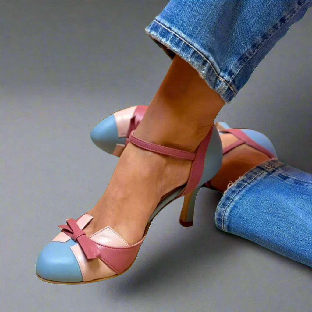 Isabella™ Bogen Detail Mid Heel Schuhe
