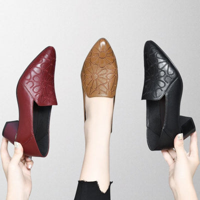Olivia - Weiche vegane Leder Pumps mit Stickerei