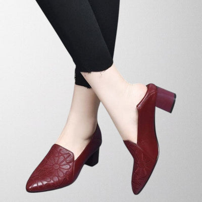 Olivia - Weiche vegane Leder Pumps mit Stickerei