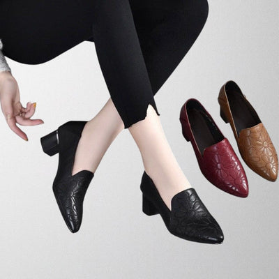 Olivia - Weiche vegane Leder Pumps mit Stickerei
