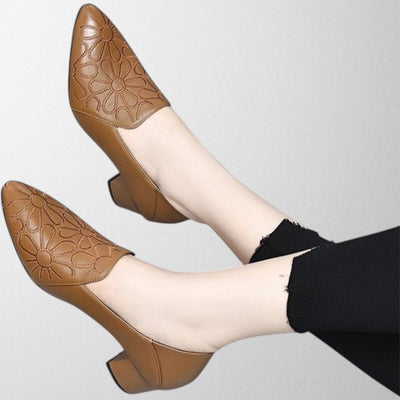 Olivia - Weiche vegane Leder Pumps mit Stickerei