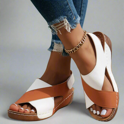 Gabriele | Handgefertigte Keilsandalen aus Premium-Material