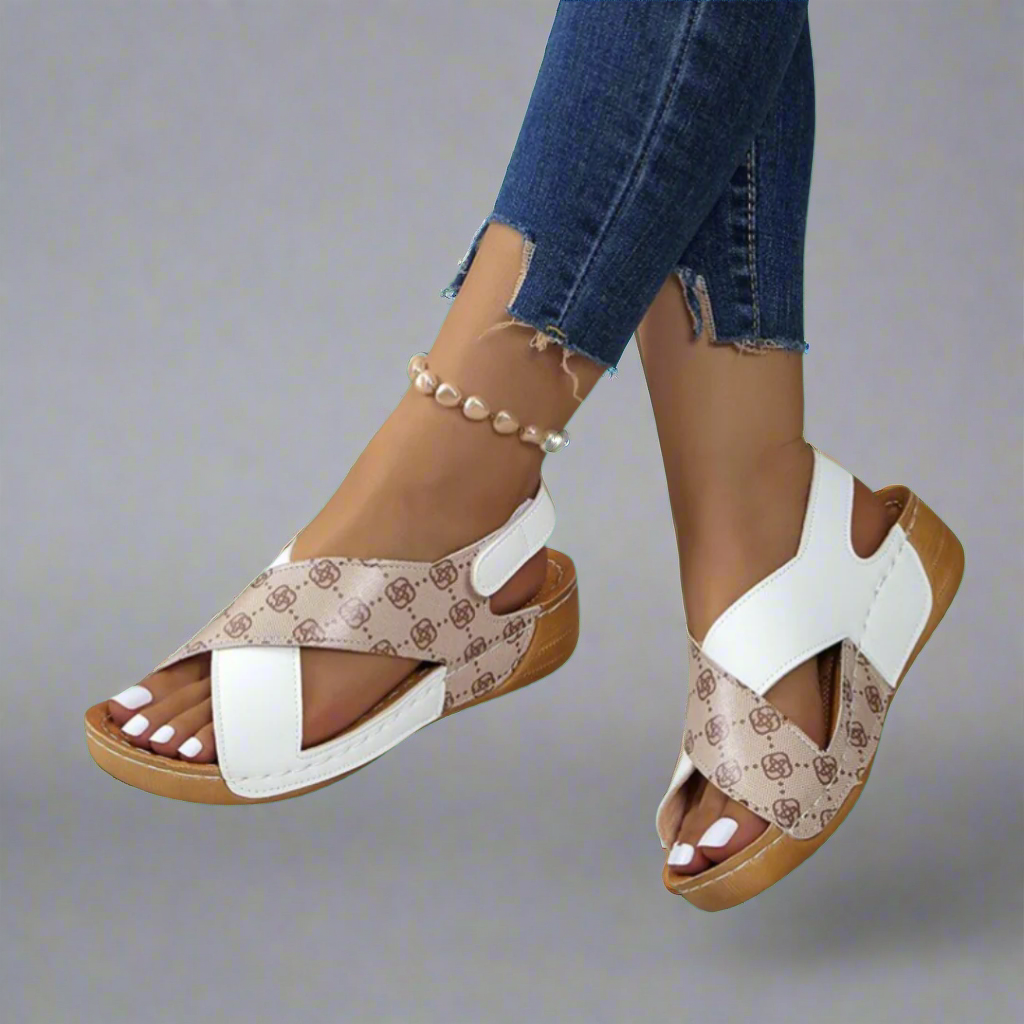 Solveig | Ultra-flache, Bequeme Orthopädische Sandalen