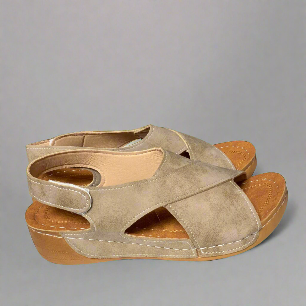 Solveig | Ultra-flache, Bequeme Orthopädische Sandalen