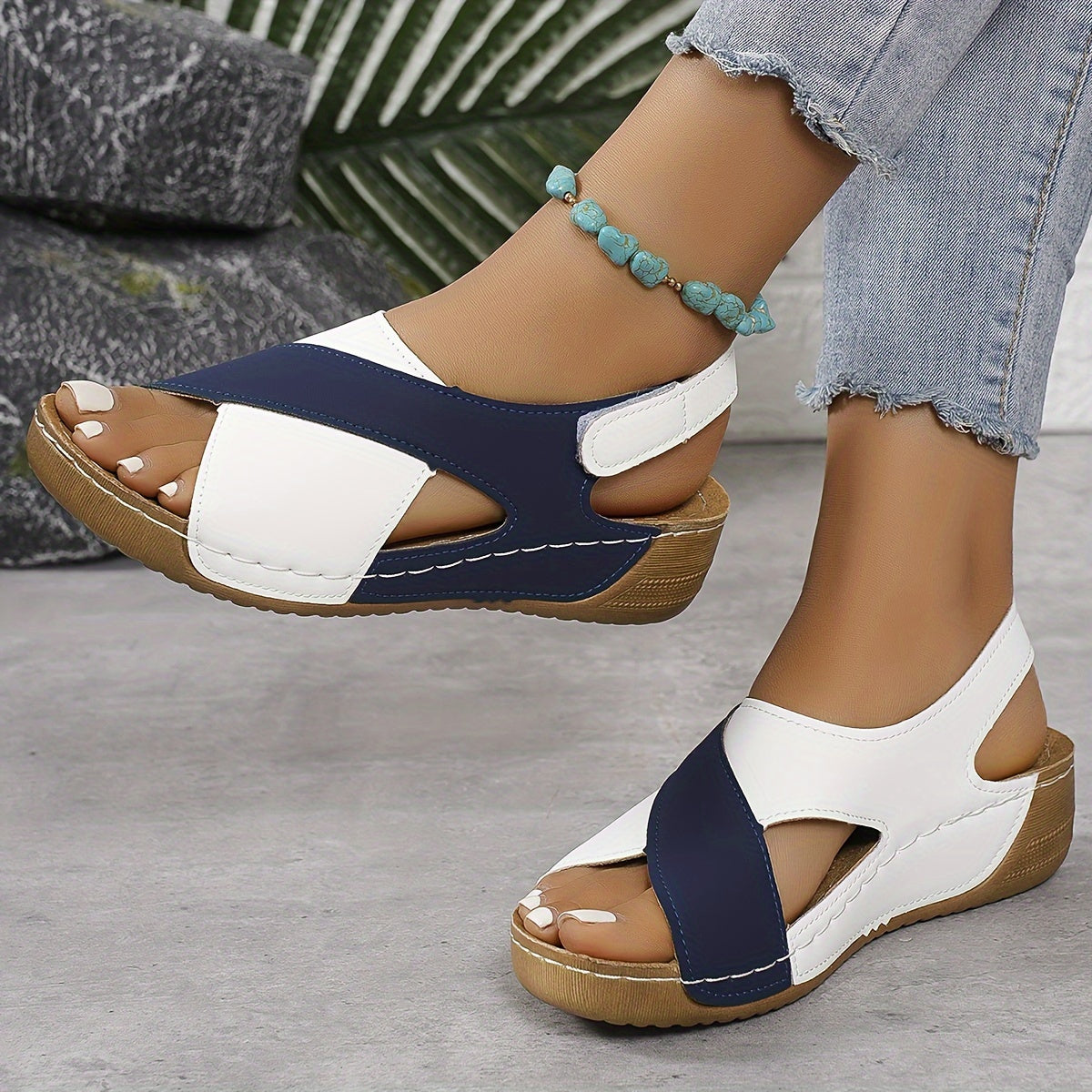 Laura™ - Bequeme orthopädische Sandale