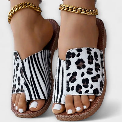 Zyrell – Schicke Zwei-Ton Mules mit Leopardenmuster