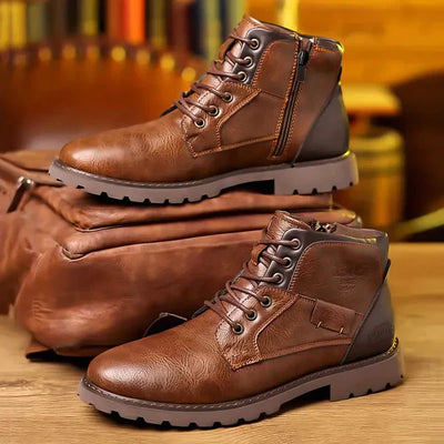 Jethro | Robuste Stiefel mit Schnürsenkeln